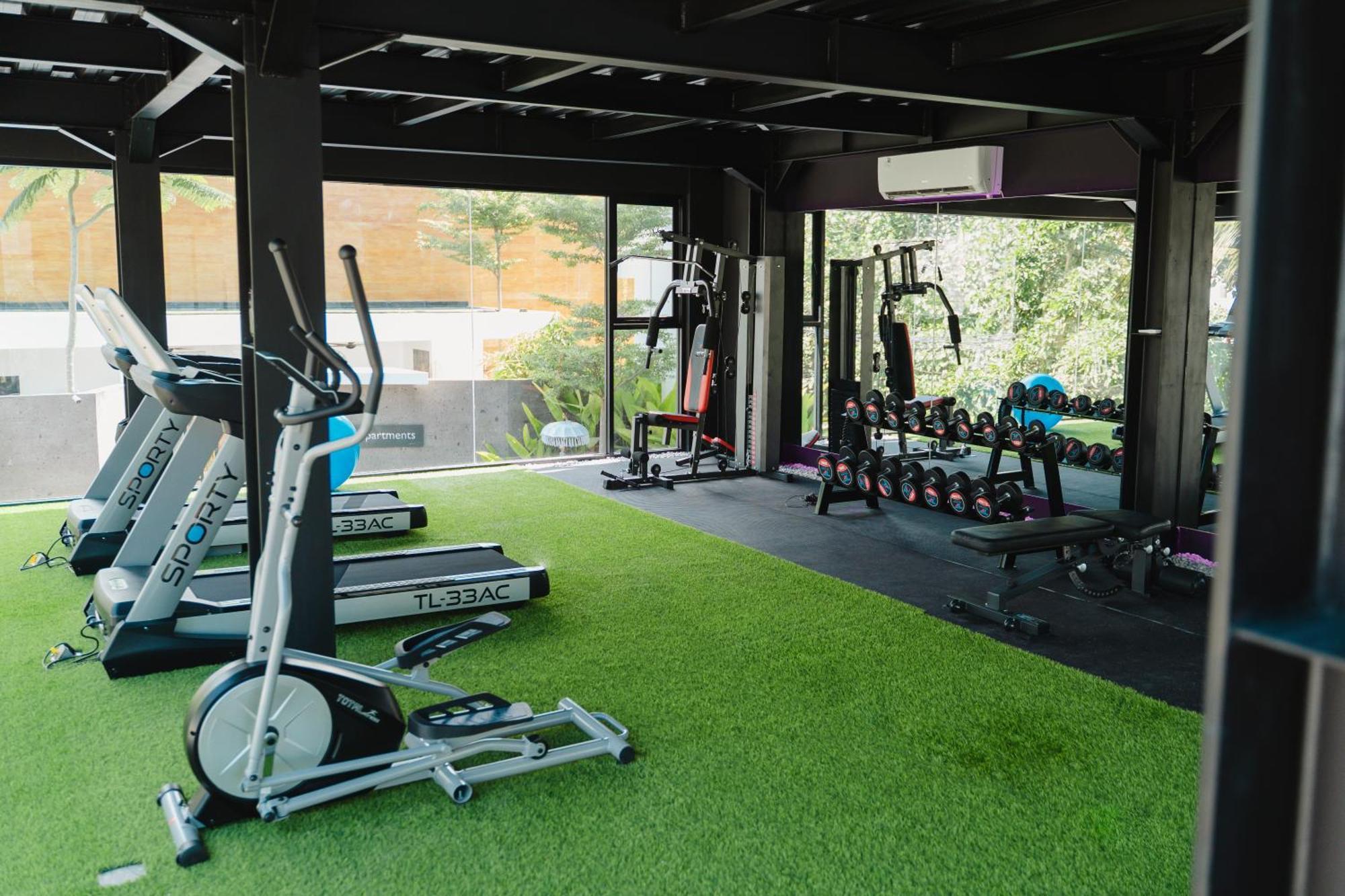 Apartment Premier Canggu Area With Gym Coworking Parking Security And Full Services Denpasar (Bali)